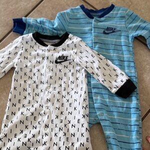 Nike Kids Pajama Bundle - Bonus Cat&Jack Dinos